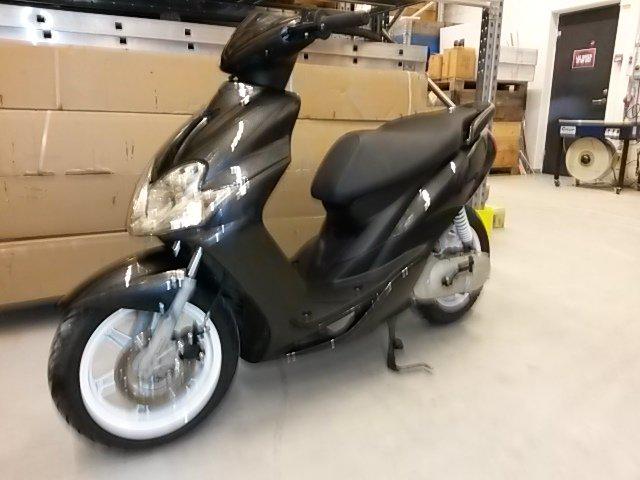 Yamaha Jog R Black Devil billede 38