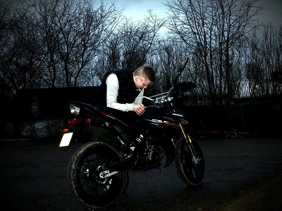 Generic Trigger 50 SM (Super Motard) - Efter lidt mudder kørsel :P  billede 1