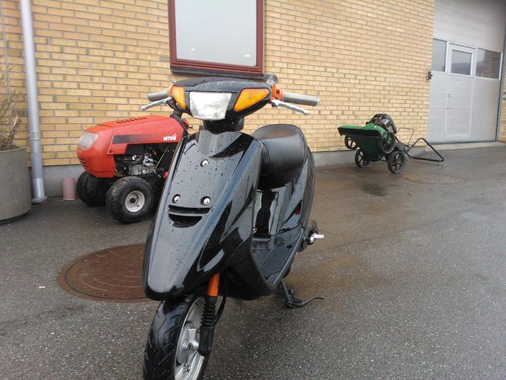 {{currentPhoto.altText}} billede {{currentPhoto.number}}