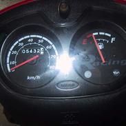 Daelim S-FIVE Smidt ud :\