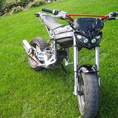 Suzuki Street magic solgt