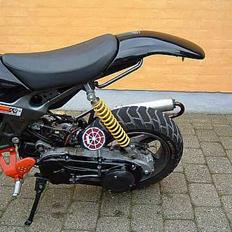 Suzuki Street magic solgt