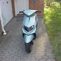 Suzuki Estilete