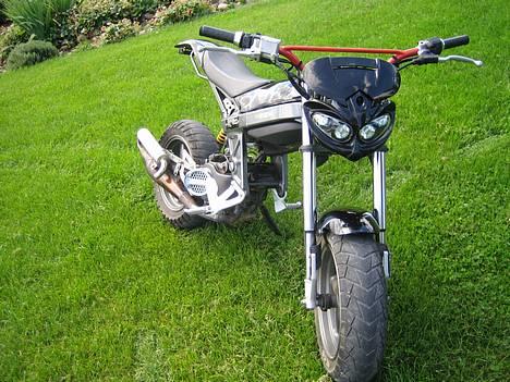 Suzuki Street magic solgt - alle de billerder her er fra den ganle ejer skal ha taget nogle nye når jeg får tid billede 1