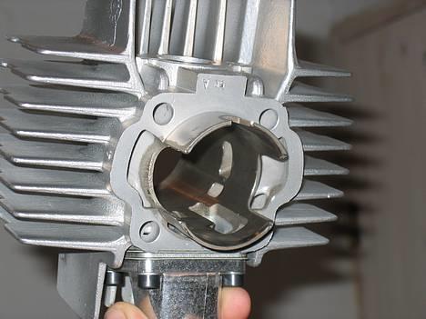 Puch Maxi 2 g projekt - Sådan ser et 43,5mm Polini Cylinder så ud indeni :D billede 9