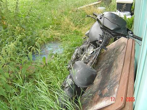 Peugeot buxy 45 smidt ud... DER! - til salg. 200 kr uden fælge billede 5