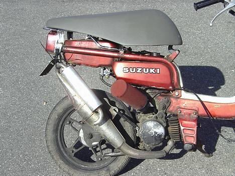 Suzuki FZ50 (solgt) - nyt, d. 28-3-07, med sonic sæde og hebo titan. (ikke vasket) billede 4