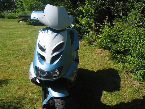 Aprilia Sr50||DiTech !!TilSalg!! - 2 tweeters og mellemtone.. Var ikke plads til den anden. Altsammen er fra BoXter. billede 7