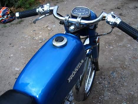 Honda CD50 - kæft det ser godt ud :D billede 5