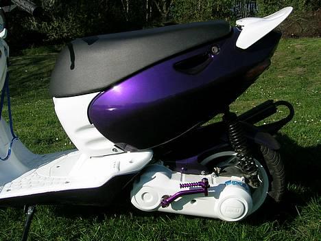 Aprilia      Sonic *2Twins* SOLGT - Her kan man se min nice lakering.. haha billede 4