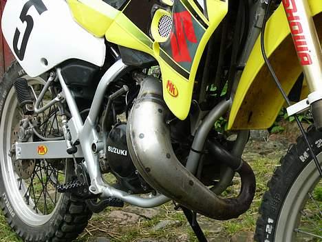 Suzuki RMX ER SOLGT - ja der er jo næsten ingen rust billede 2