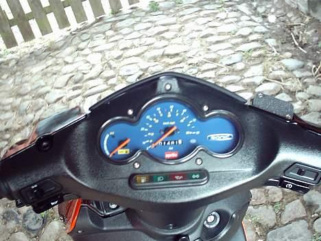 Aprilia sonic GP???Stjålet billede 8