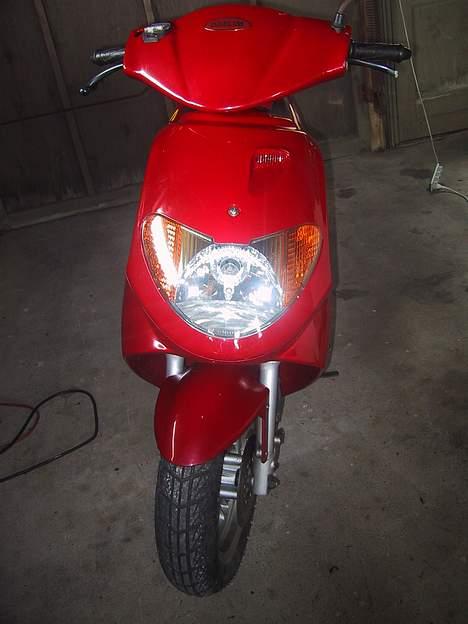 Daelim S-FIVE Smidt ud :\ - Front :D billede 1