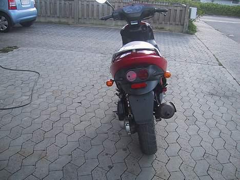 Daelim S-FIVE Smidt ud :\ - Bagenden billede 3
