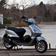 Piaggio Fly