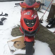 Suzuki Suzuki Katana 45'er huget op