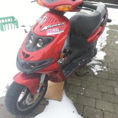 Suzuki Suzuki Katana 45'er huget op