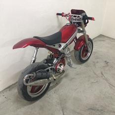 Suzuki Street Magic (Solgt)