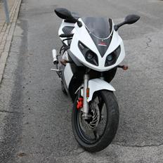 Rieju Rs2 Matrix "Hvid"