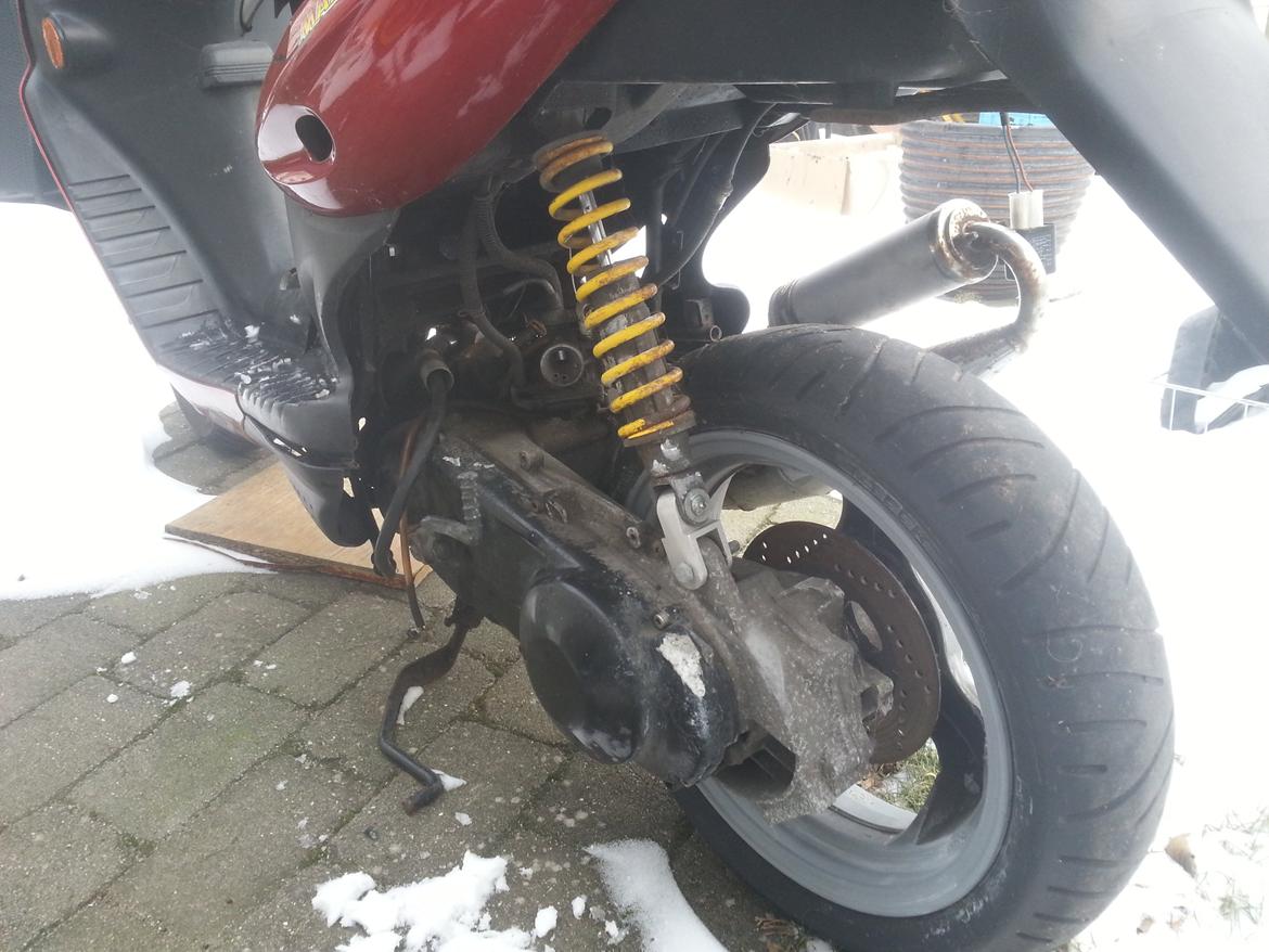 Suzuki Suzuki Katana 45'er huget op billede 4