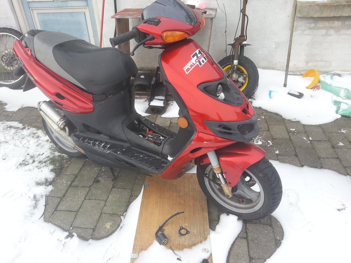 Suzuki Suzuki Katana 45'er huget op billede 1