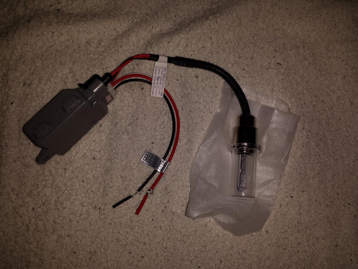 Gilera Stalker AC - Nu er den her. Det helt nye 8000K xenonkit, som skal erstatte halogen pæren.   billede 11