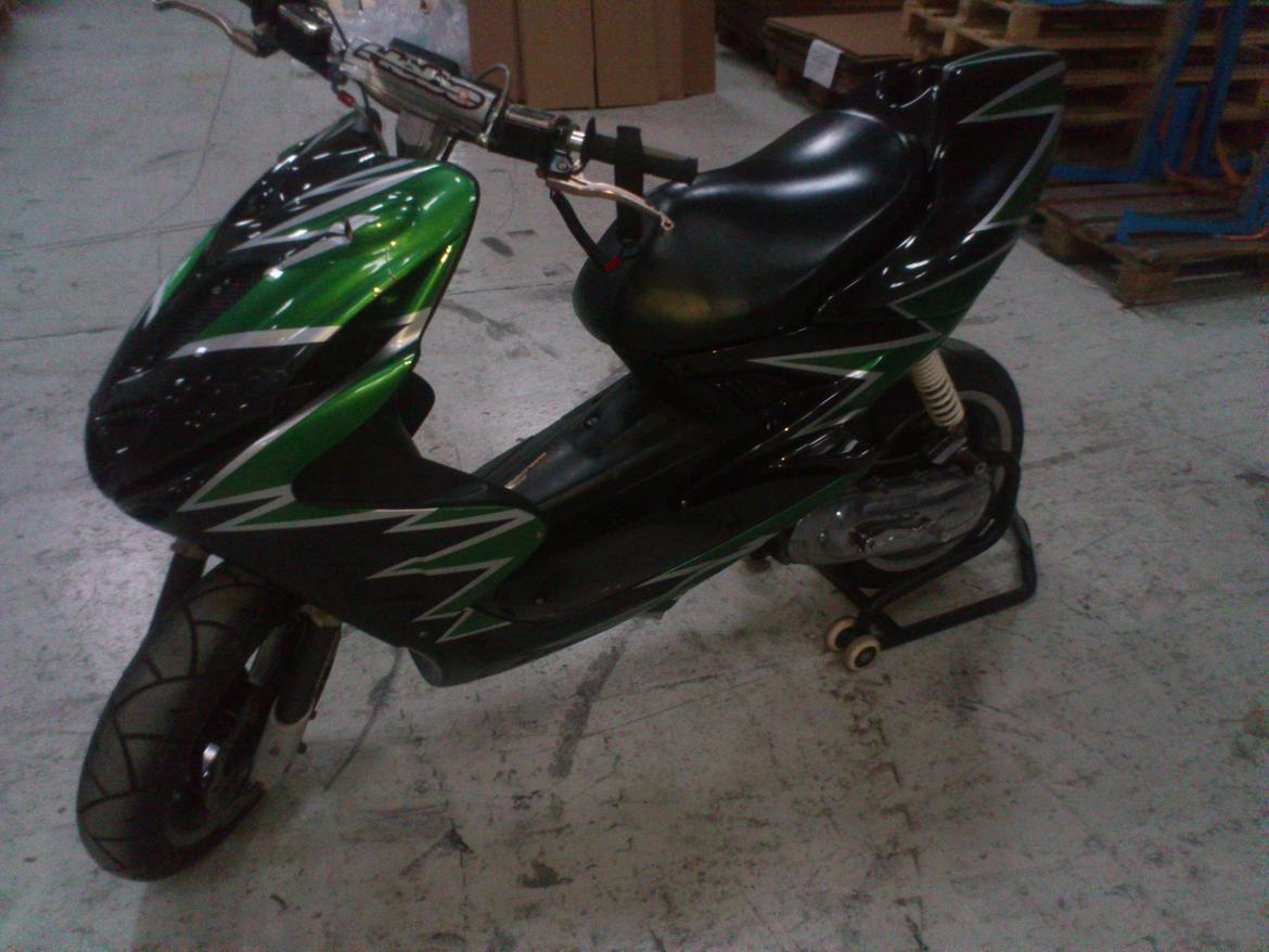 Yamaha aerox billede 5