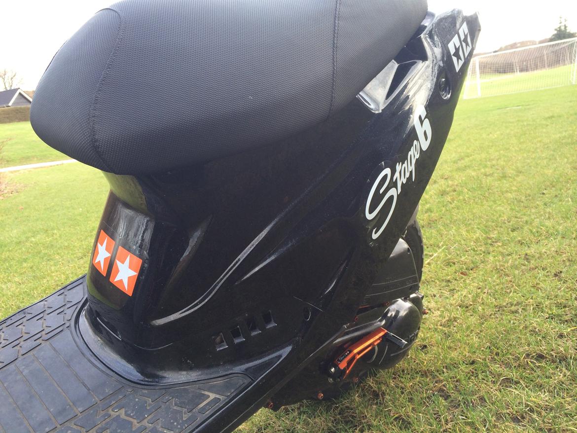 PGO Hot 50 The Custom Bitch billede 11