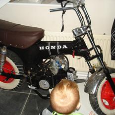 Honda Turbo Dax (kopi)