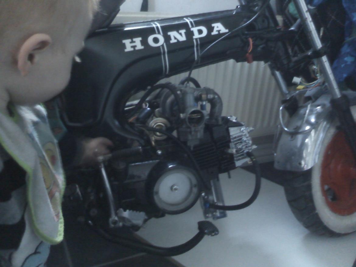 Honda Turbo Dax (kopi) billede 7