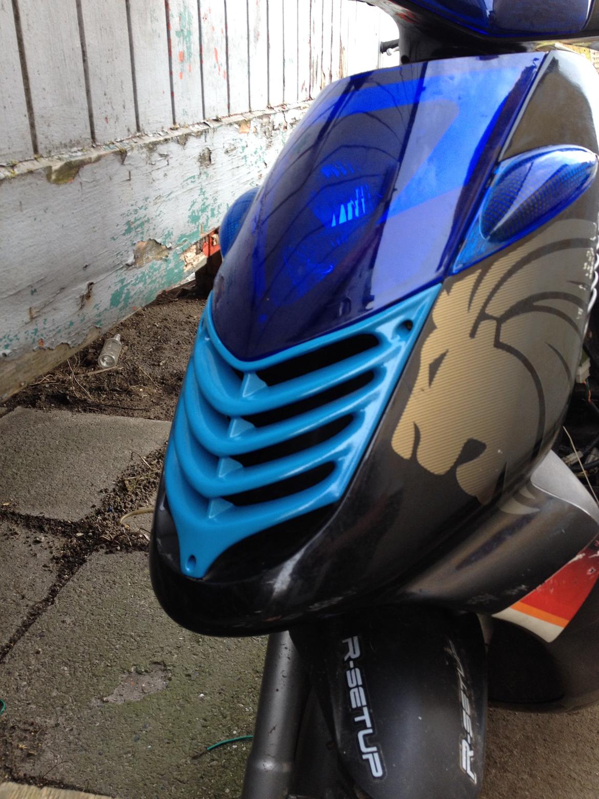 Aprilia Sonic - ny malet grill! kommet på d. 20-02-14 billede 1