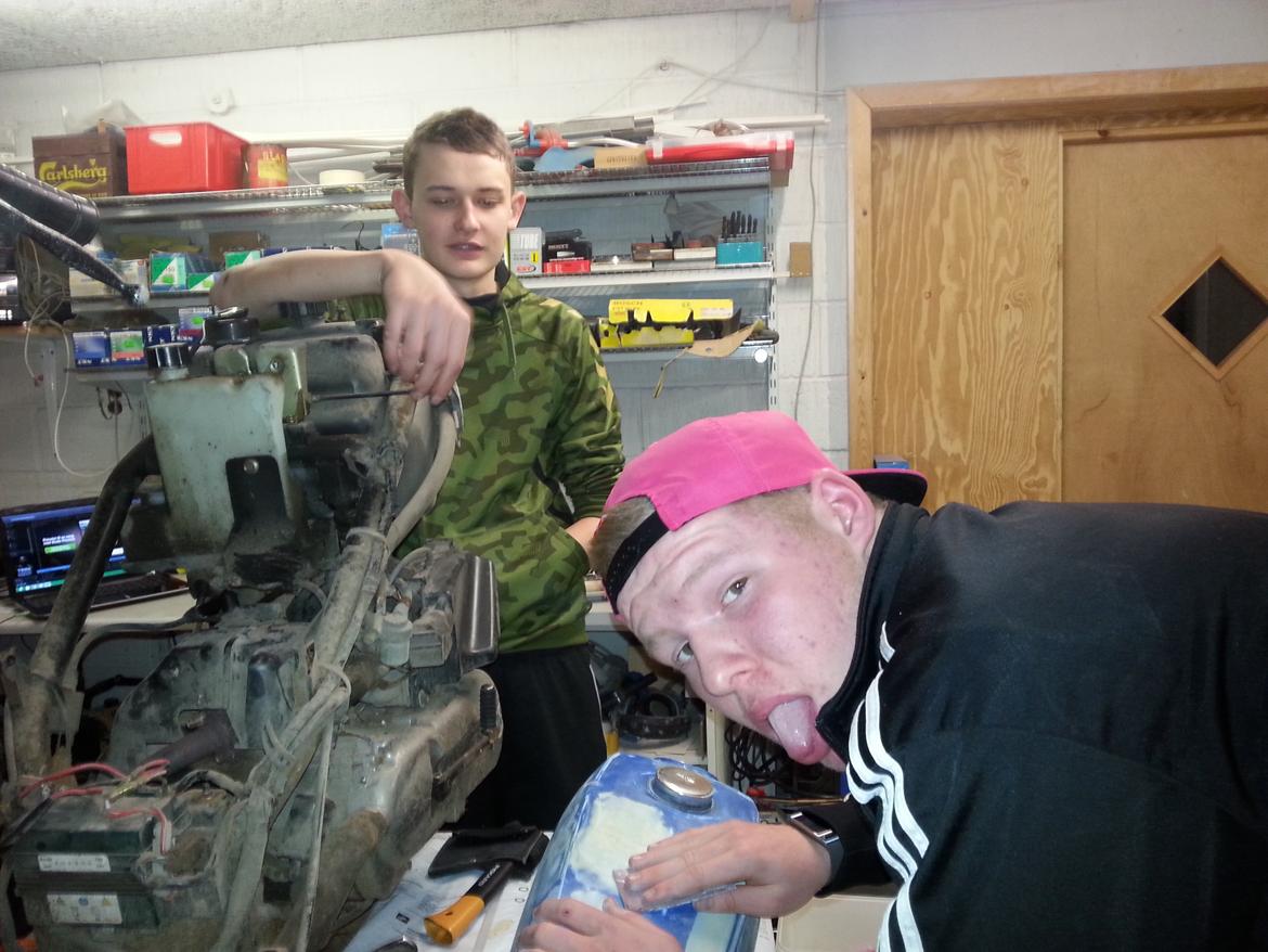 Yamaha FS1 2 Gears - Spartel tanken og males efter billede 10