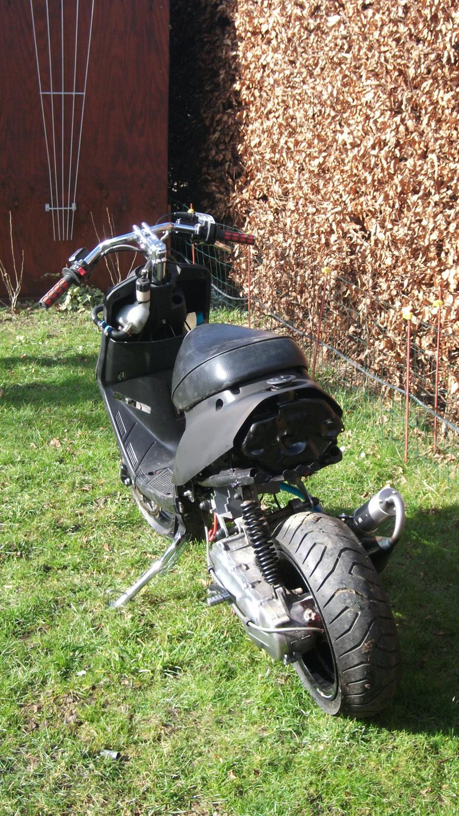 Yamaha jog lc dd billede 9