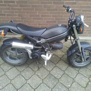 Suzuki Suzuki Street Magic