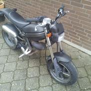 Suzuki Suzuki Street Magic