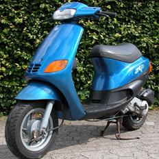 Piaggio Zip (Old Zip)