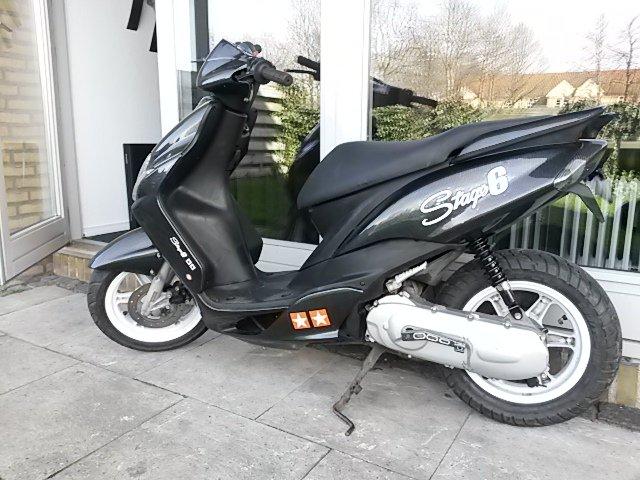 Yamaha Jog R Black Devil billede 7