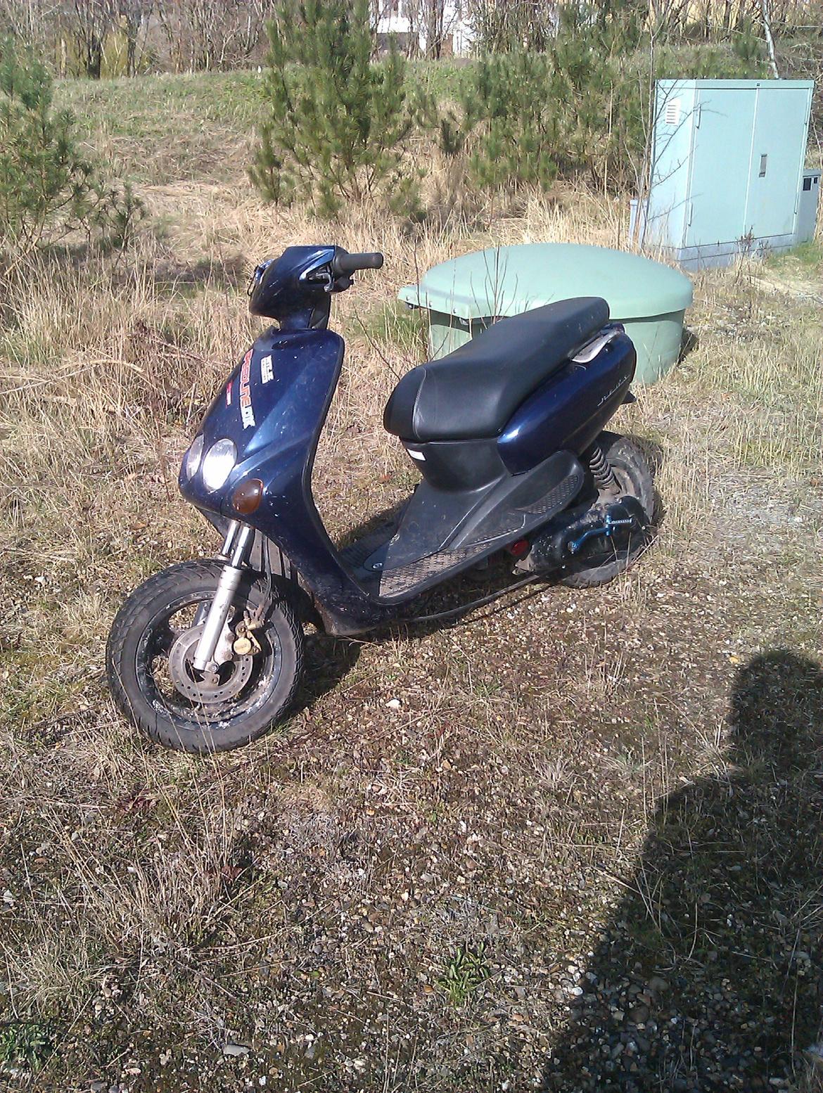 Yamaha Neos Blue Top! (Tidl Scooter) billede 2