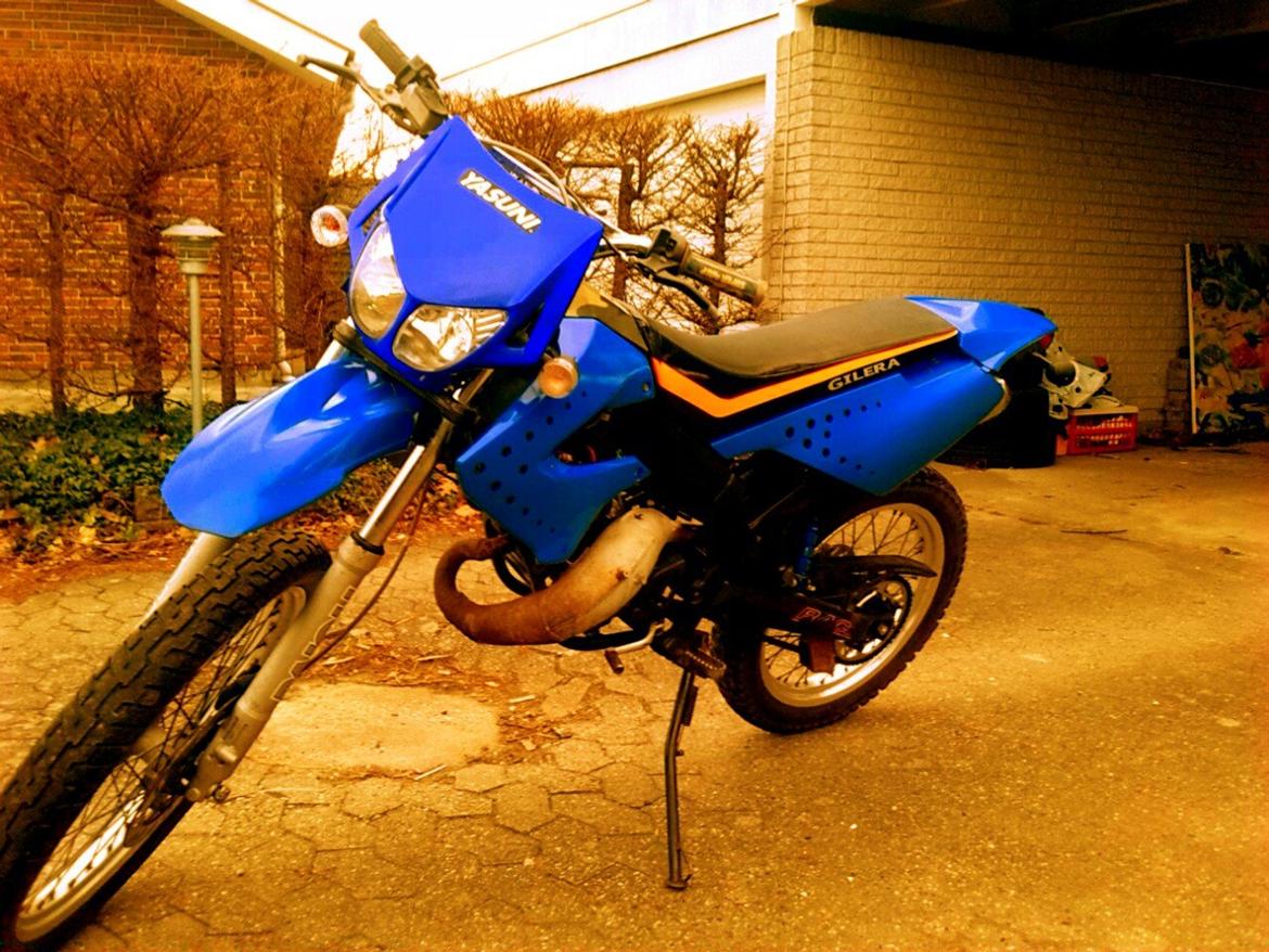 Gilera RcR Solgt - Efter jeg fik den malet og skiftet dele på den  billede 1