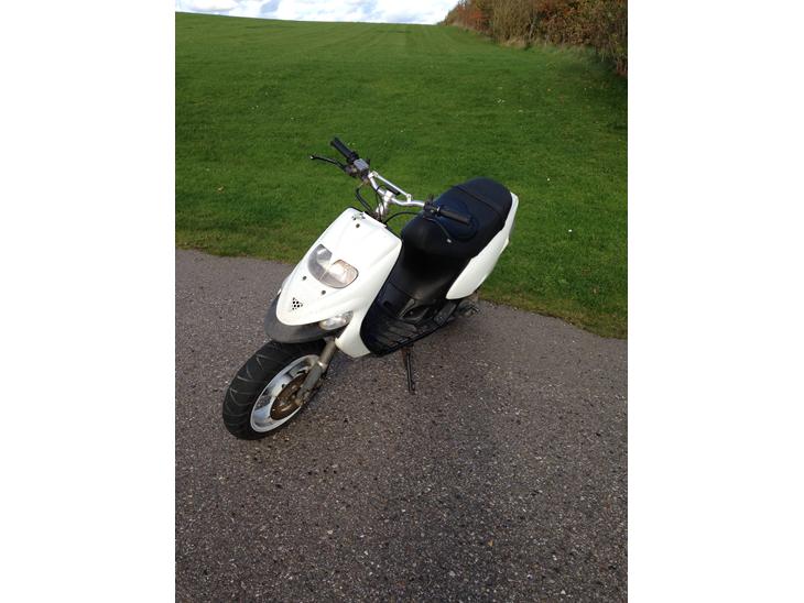 {{currentPhoto.altText}} billede {{currentPhoto.number}}