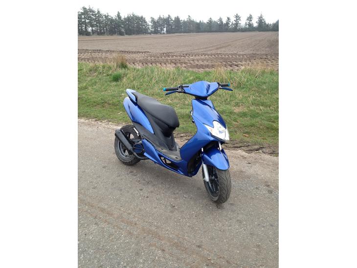 {{currentPhoto.altText}} billede {{currentPhoto.number}}