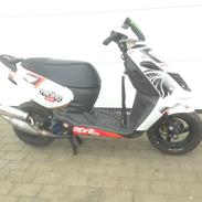 Aprilia sonic