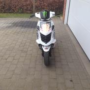 Aprilia sonic