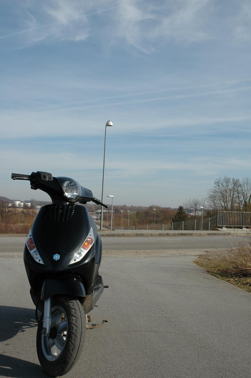 Piaggio Zip 4T billede 2