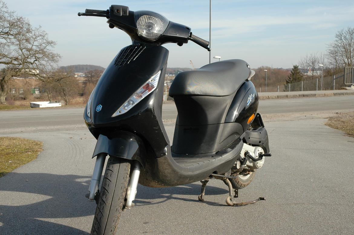 Piaggio Zip 4T billede 3