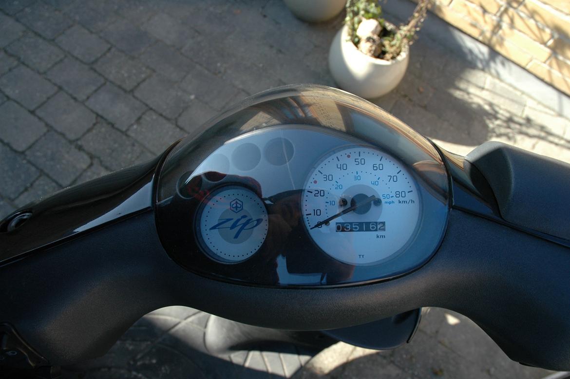 Piaggio Zip 4T billede 1