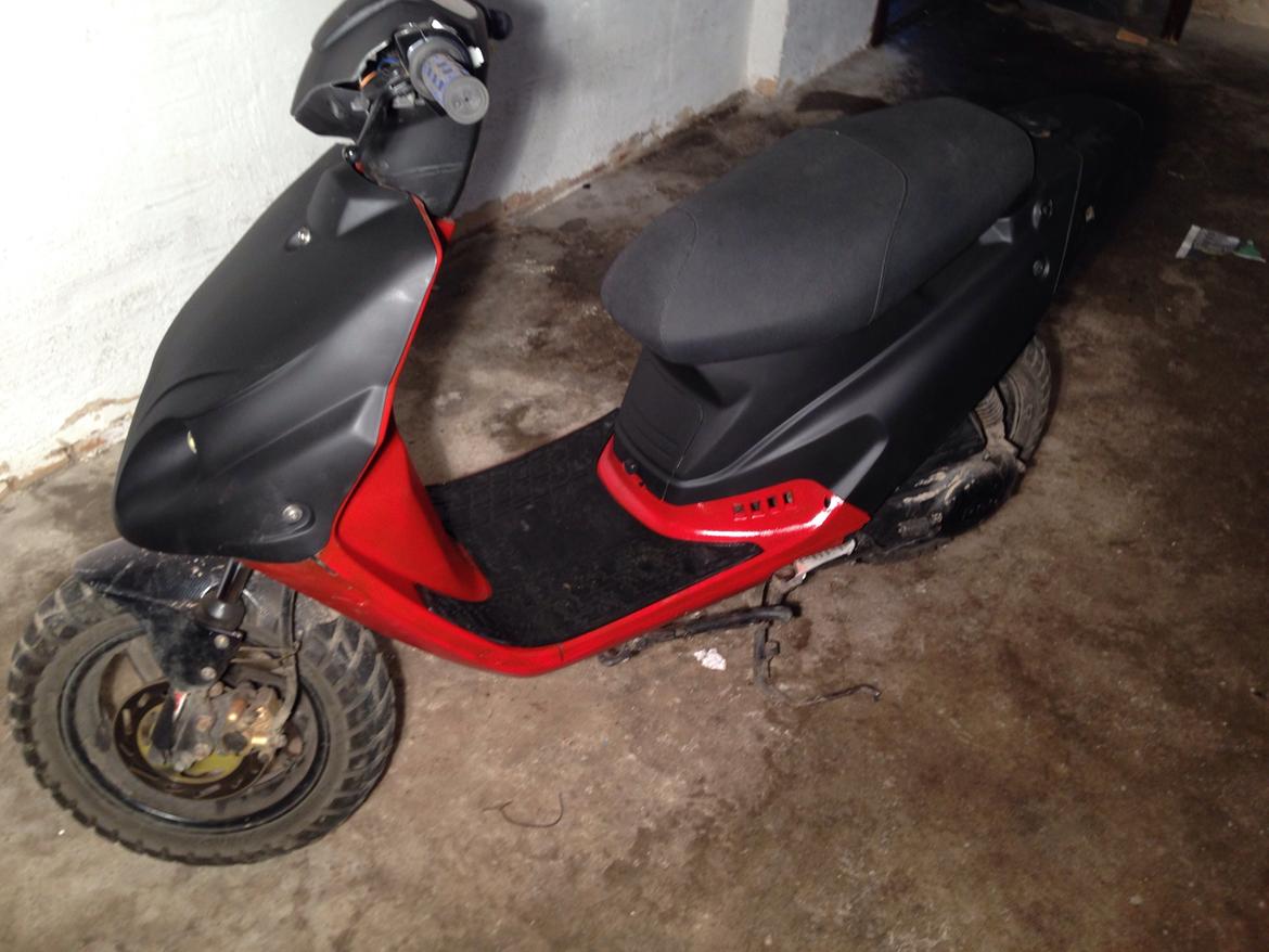 PGO hot 50/Tornado billede 15