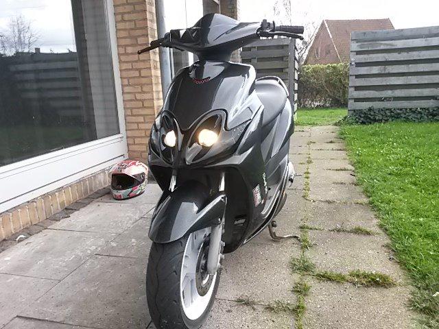 Yamaha Jog R Black Devil billede 4