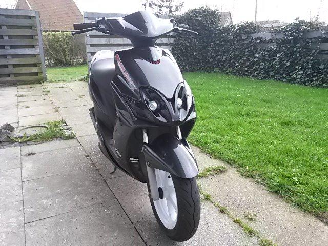 Yamaha Jog R Black Devil billede 3