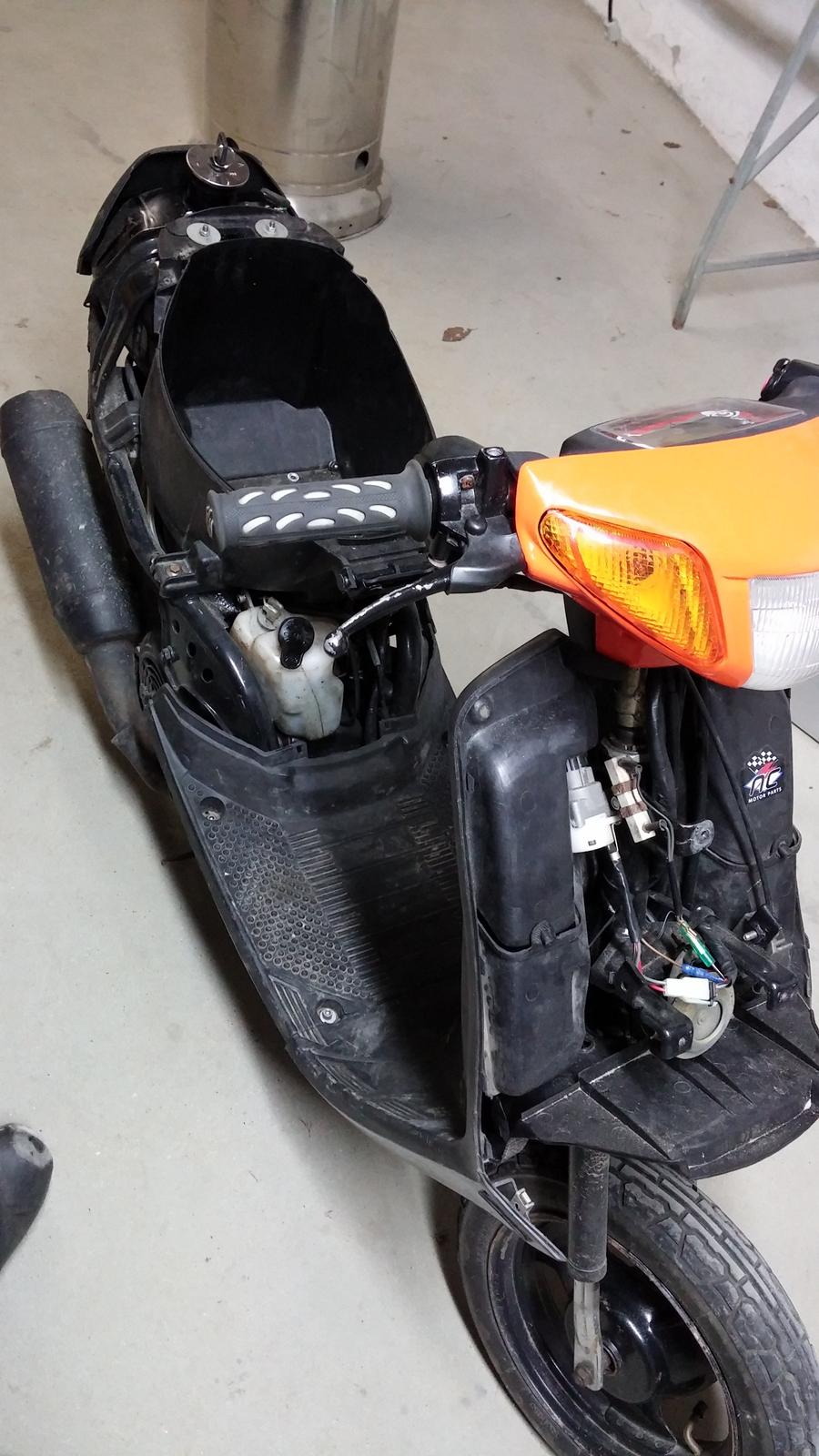 Yamaha Jog AS billede 9